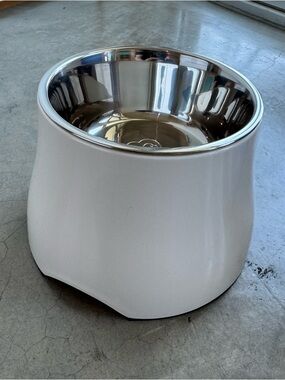 Elevated Dog Bowl Riser